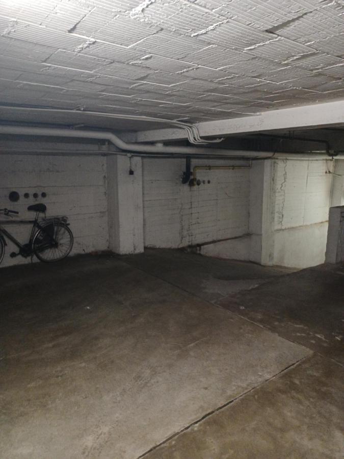 Ferienwohnung The Banker Antwerpen - Free Parking Exterior foto